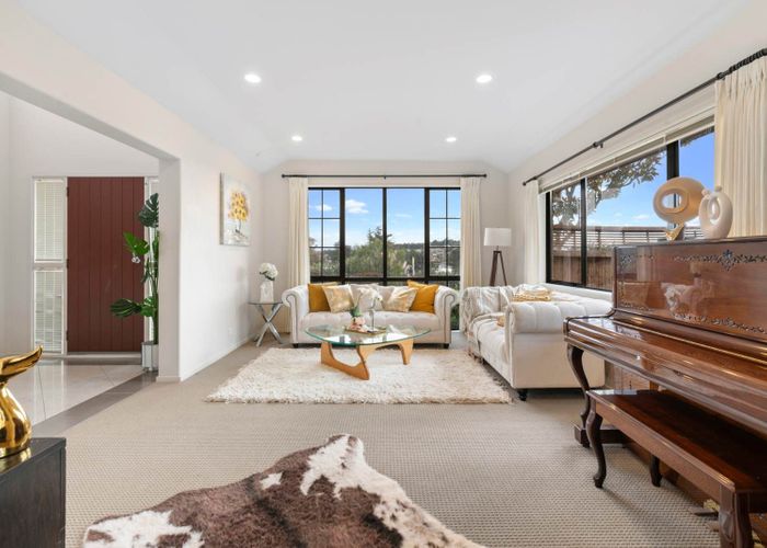 at 18 Valderama Drive, Flat Bush, Auckland