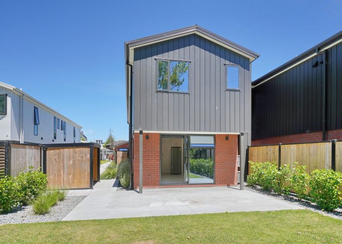  at 4 Academy Courts, Ilam, Christchurch City, Canterbury