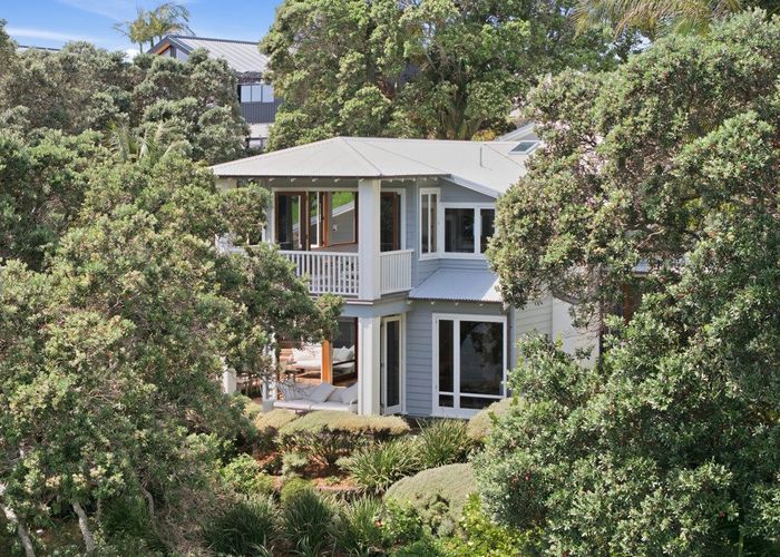  at 16 Joan Street, Point Chevalier, Auckland City, Auckland