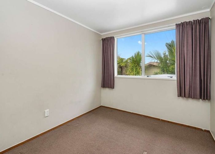  at 104 Kemp Road, Massey, Waitakere City, Auckland