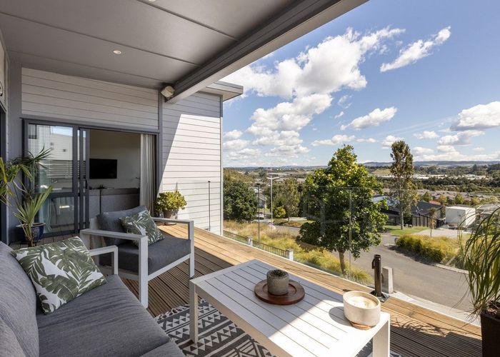  at 16 Gyle Place, Pyes Pa, Tauranga