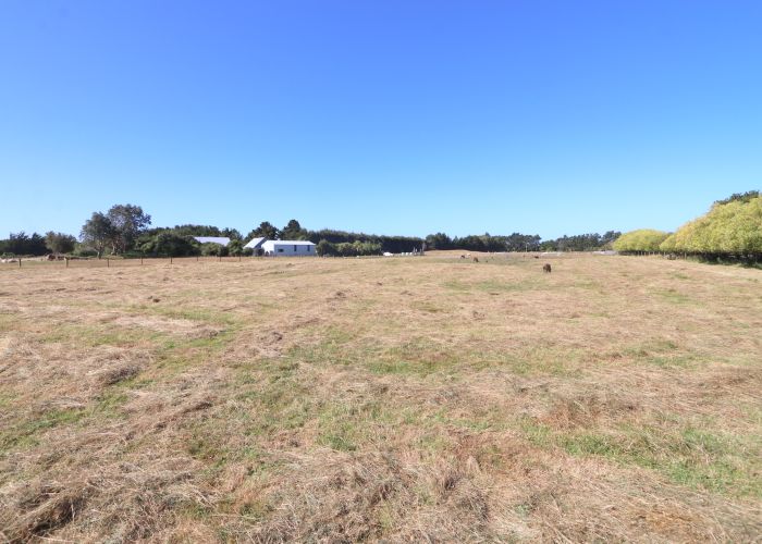  at 244 Oreti Road, Otatara, Invercargill