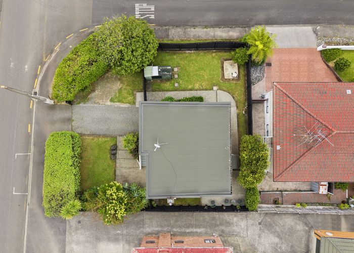  at 616 Hillsborough Road, Mount Roskill, Auckland City, Auckland