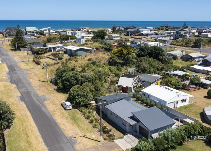  at 5 Mack Street, Foxton Beach, Foxton