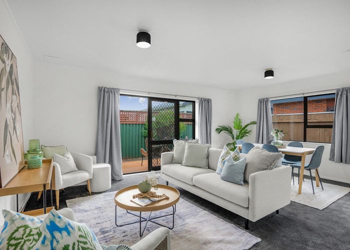  at 2/37 Bauchop Road, Waterloo, Lower Hutt