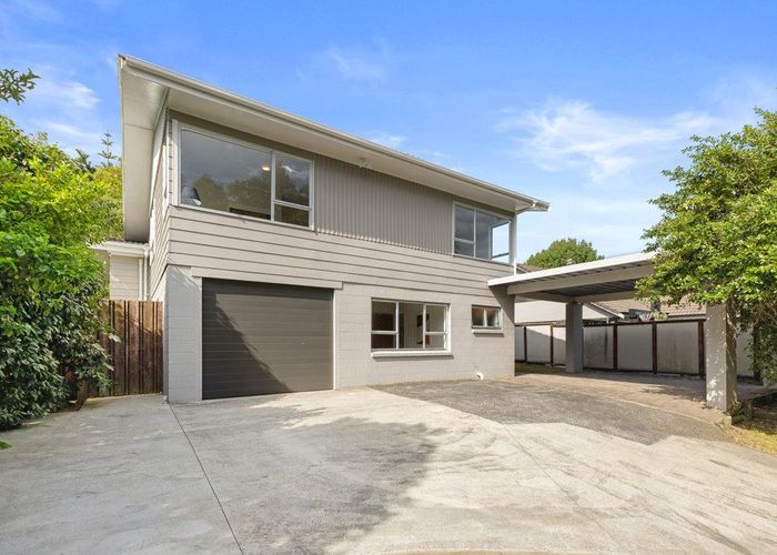  at 82A Beach Road, Mellons Bay, Manukau City, Auckland