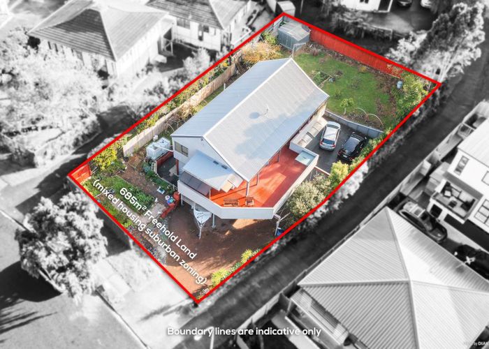  at 84 Langana Avenue, Browns Bay, North Shore City, Auckland