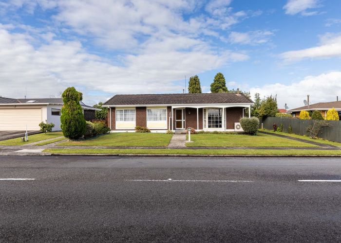  at 42 Branch Road, Highlands Park, New Plymouth