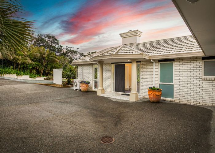 For sale 59 Whangaparaoa Road, Red Beach, Rodney, Auckland homes.co.nz