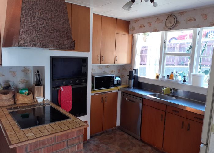  at 14 Ashleigh Crescent, Miramar, Wellington