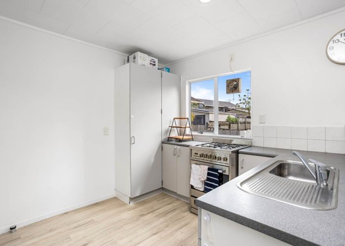  at 23 Meadowvale Rise, Titirangi, Waitakere City, Auckland