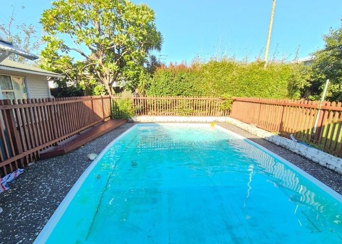  at 2/1569 Great North Road , Waterview, Auckland City, Auckland