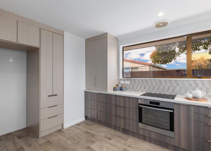  at 51 Arcon Drive, Broomfield, Christchurch