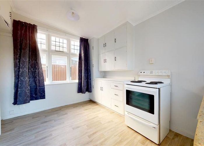  at 26 Bristol Square, Hutt Central, Lower Hutt