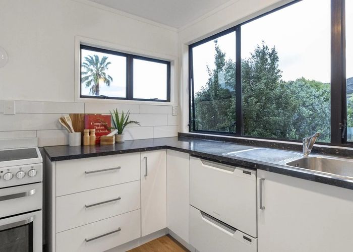  at 3/254 Meola Road, Point Chevalier, Auckland City, Auckland