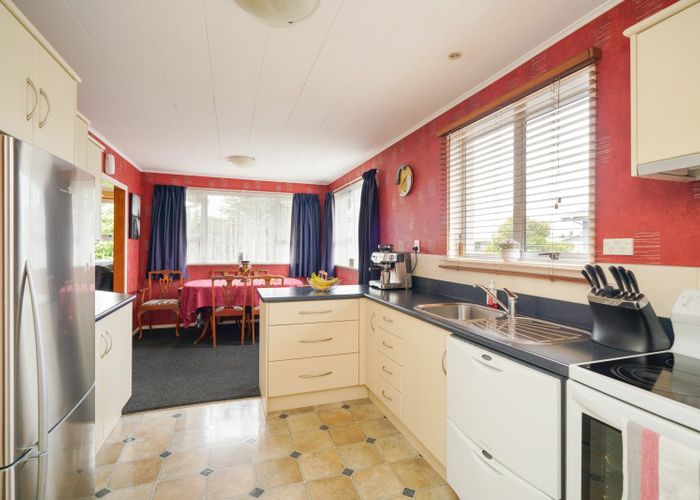  at 11 Baxter Street, Grasmere, Invercargill