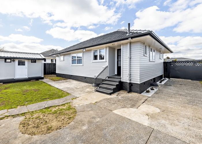  at 19 Awatere Street, Clover Park, Auckland