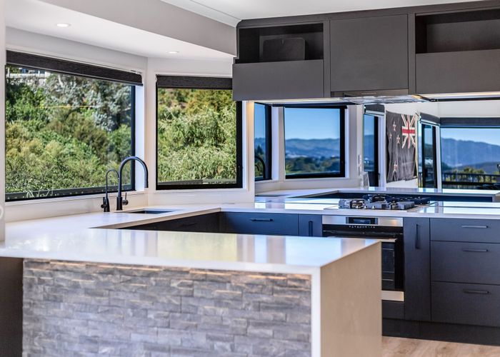  at 8 Glengavel Grove, Papakowhai, Porirua, Wellington