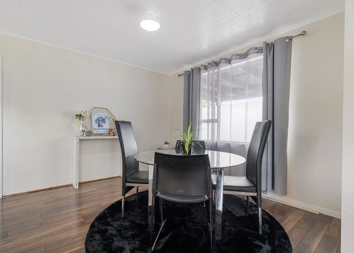  at 8 Citril Place, Red Hill, Papakura