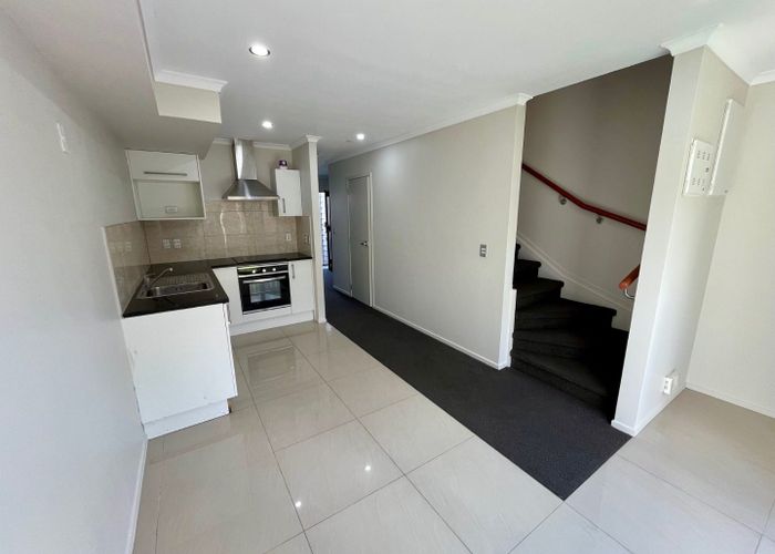  at 7/4 Wallson Crescent, Wiri, Manukau City, Auckland
