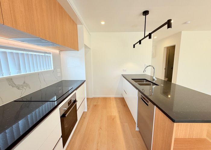  at 20D Edwards Ave, Henderson, Waitakere City, Auckland