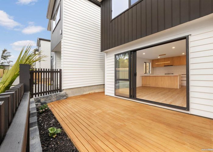  at 74C Gardner Avenue, New Lynn, Waitakere City, Auckland