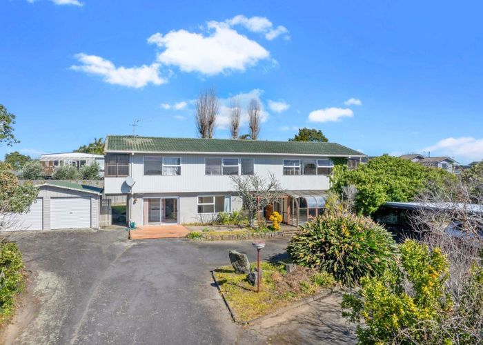  at 13 Chatsworth Crescent, Pakuranga Heights, Manukau City, Auckland