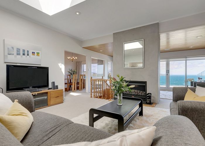  at 3 Ogilvy Terrace, Plimmerton, Porirua