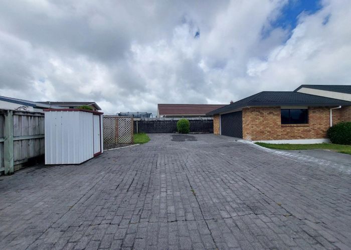  at 9C Del Mar Place, Merrilands, New Plymouth