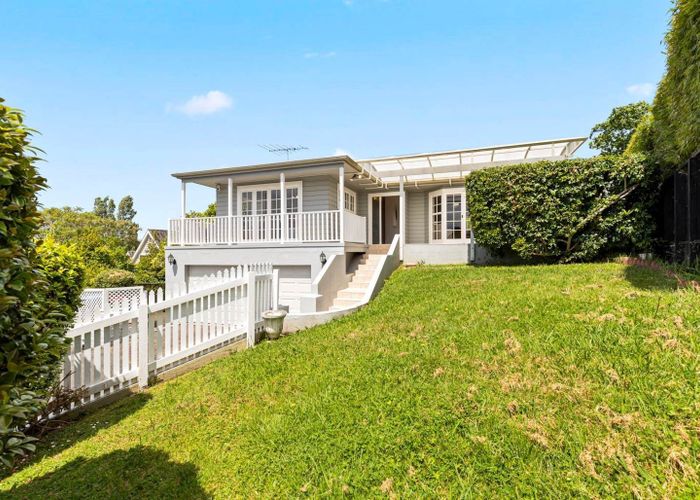  at 11 Chatfield Place, Remuera, Auckland