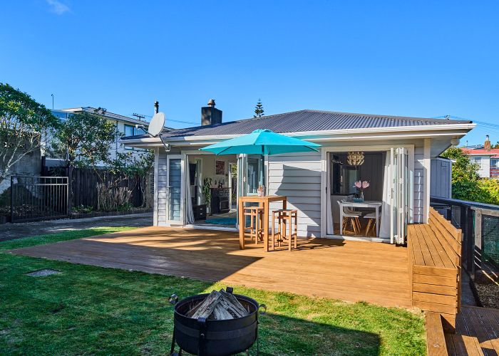  at 10 Alder Place, Newlands, Wellington, Wellington