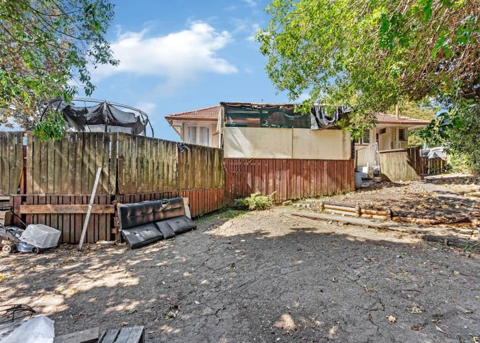  at 87 Smythe Road, Henderson, Waitakere City, Auckland