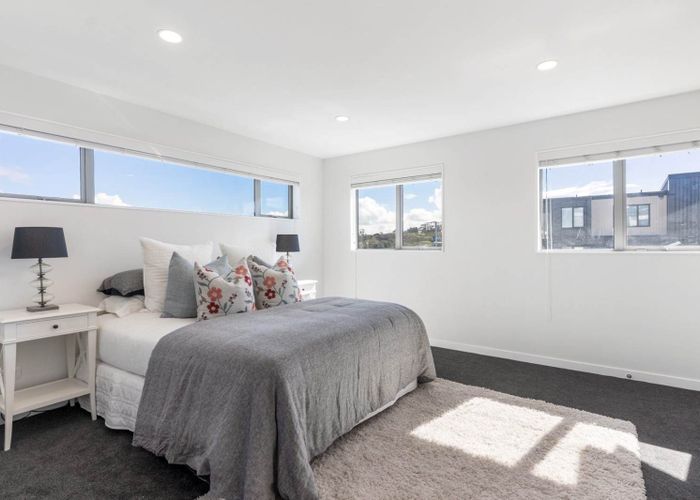  at 20 Windlass Street, Long Bay, Auckland