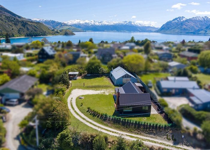  at 44 Noema Terrace, Wanaka