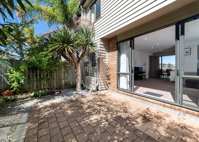  at 39/22 Northcross Drive, Oteha, North Shore City, Auckland