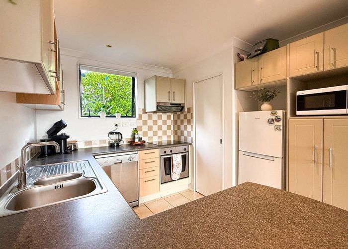  at 7/8 Monte Cassino Place, Birkdale, North Shore City, Auckland