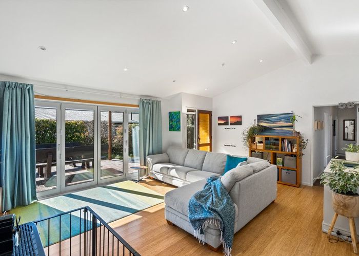  at 35 Sumnervale Drive, Sumner, Christchurch