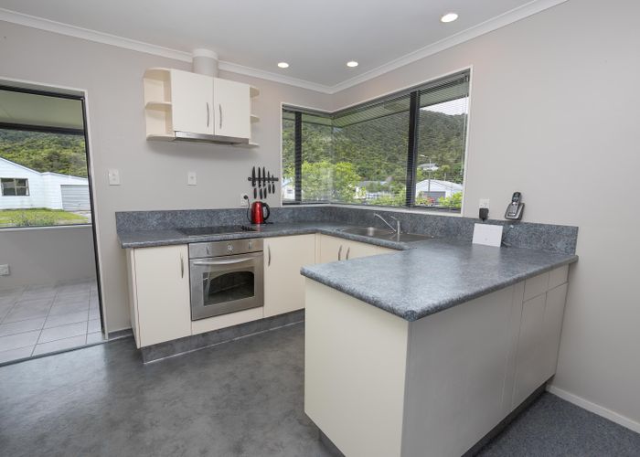  at 6 Baillie Place, Cobden, Greymouth