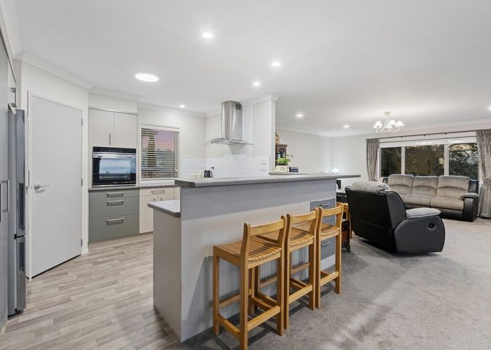  at 8 Utopia Park Heights, Welcome Bay, Tauranga, Bay Of Plenty
