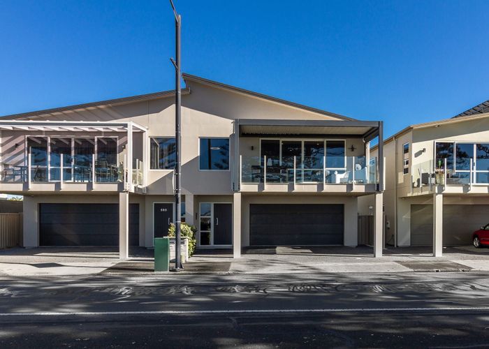  at 563 Marine Parade, Napier South, Napier, Hawke's Bay