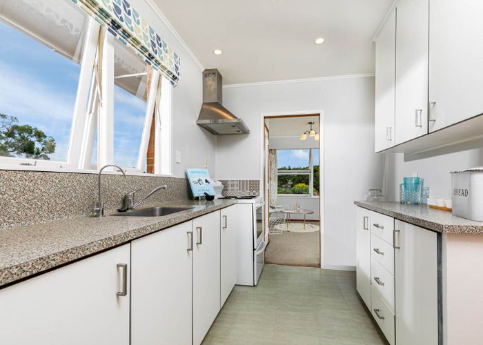  at 2/6 Palawan Place, Torbay, North Shore City, Auckland