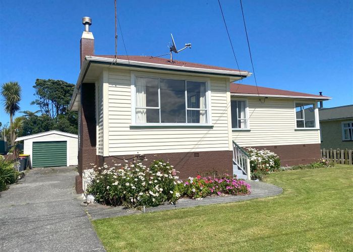  at 14 Peel Street, Cobden, Greymouth