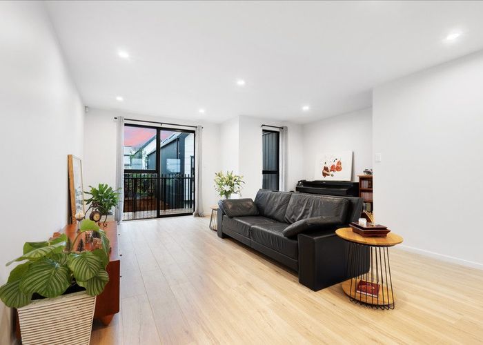  at 7 Te Uru Lane, Takapuna, North Shore City, Auckland