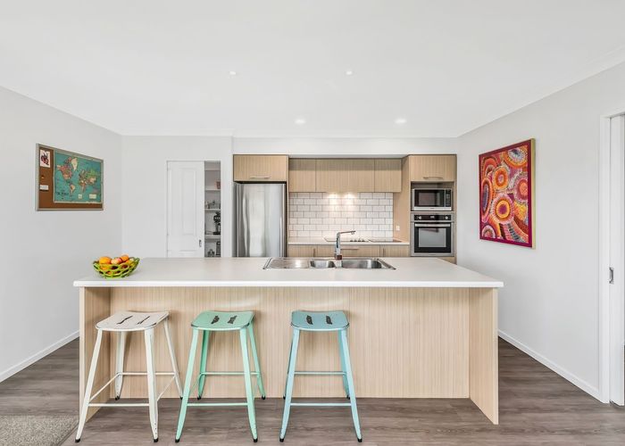  at 1 Lloyds Close, Rolleston, Rolleston