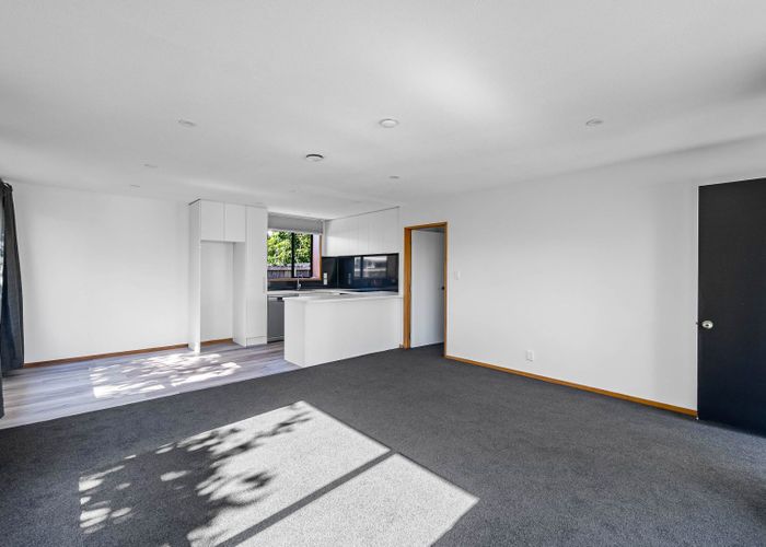  at 2/14 Radnor Street, St Albans, Christchurch