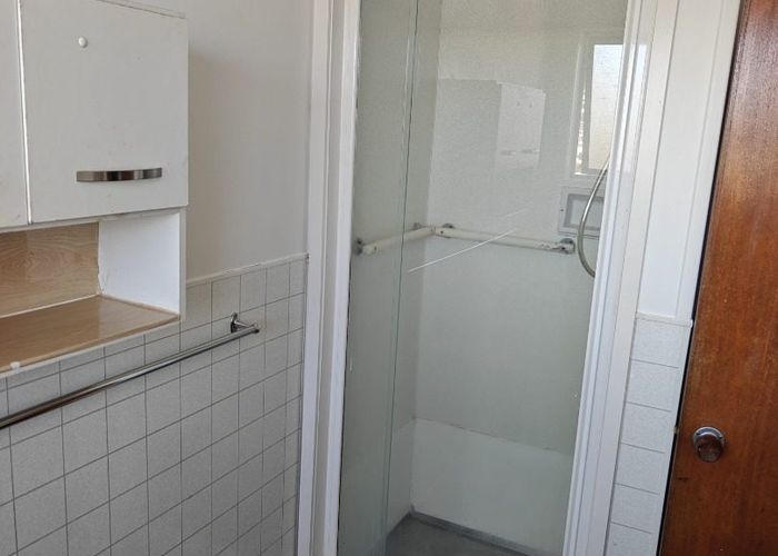  at 3/8 Pamela Place, New Lynn, Waitakere City, Auckland