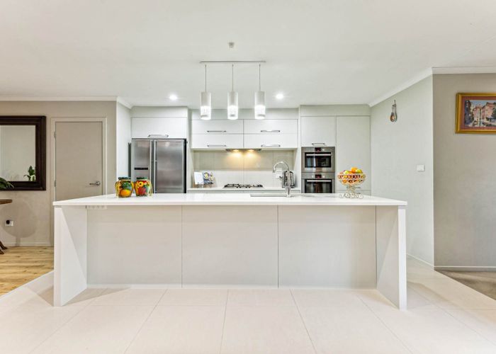  at 214  Murphys Road, Flat Bush, Manukau City, Auckland