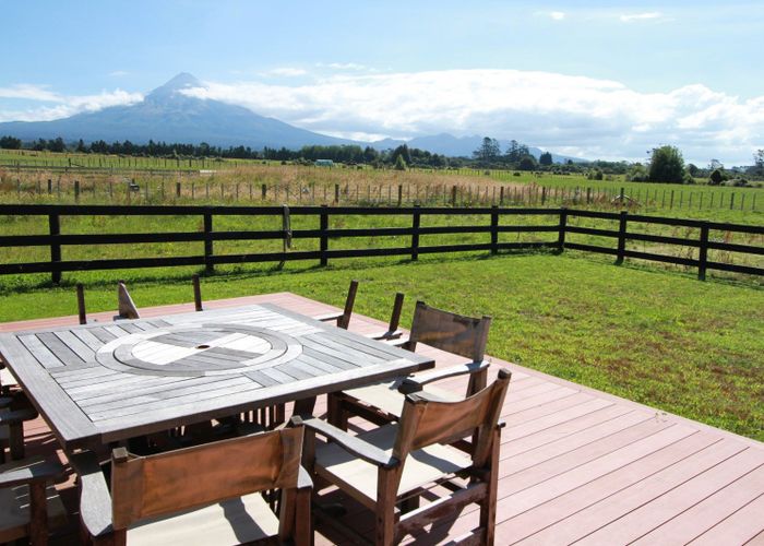  at 124 Johns Road, Tariki, Stratford