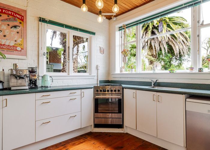  at 113 College Street, Awapuni, Palmerston North, Manawatu / Whanganui