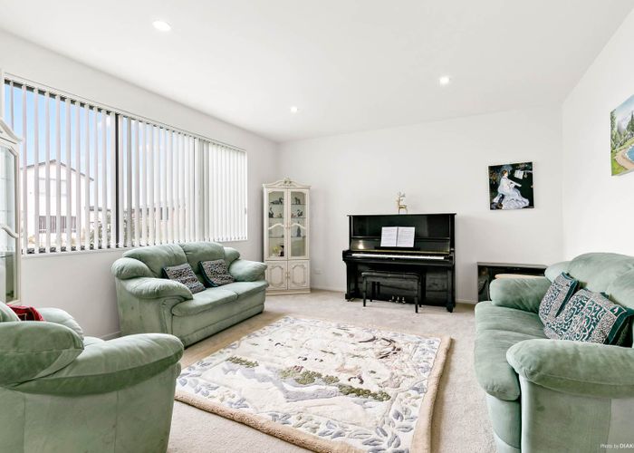  at 21 Maple Lane, Huapai, Kumeu
